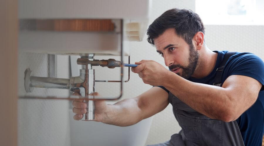 Sink pipe leak repair in Russellville, IN